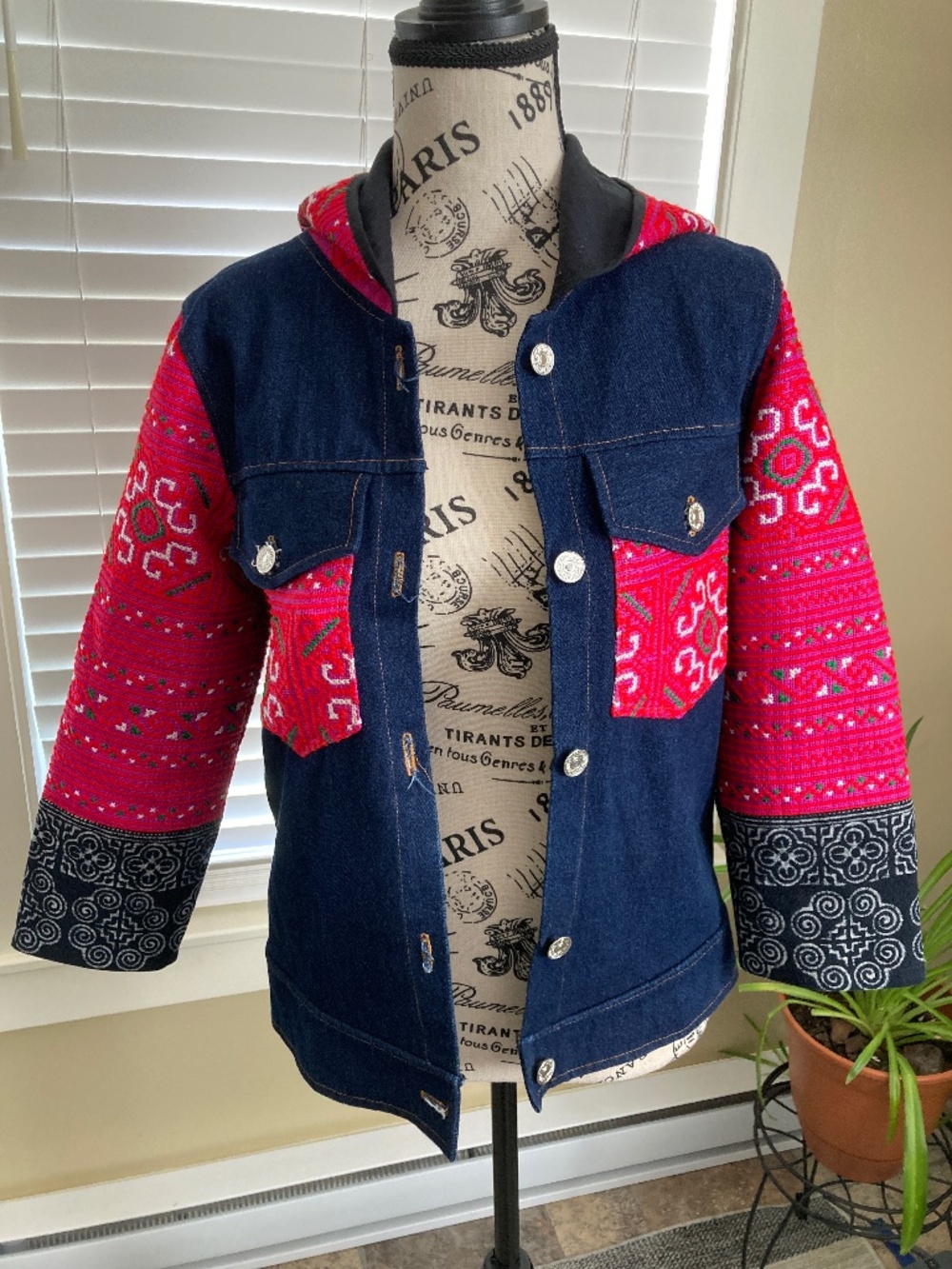 Women Tribal Jean Jacket XS